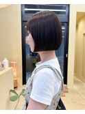 切りっぱなしボブ小顔カットグレージュミルクティ