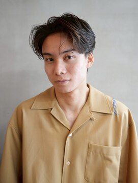 ニコ トウキョウ ロジック(nico TOKYO Logic) センターパートニュアンスパーマフェザーパーマ