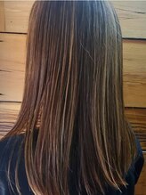 スタッズ(STUDS.)