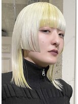 ストラマ(STRAMA) miraiホワイト＆イエロー／ウルフボブ