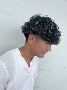 ビーリボーンヘアーズ(Be Reborn HAIRS)の写真/知識豊富なスタッフが、お客様それぞれに似合うツイスト/ツイストスパイラル等のパーマデザインをご提案◎