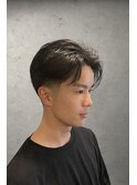 ニュアンスセンターパート × テーパーフェード