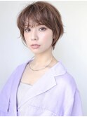動き出すヘアにおすすめ！ こなれバングの小顔見せショート