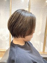 ロエ 平尾山荘(loe)&nbsp;【脱白髪染めハイライト】×ショートボブ