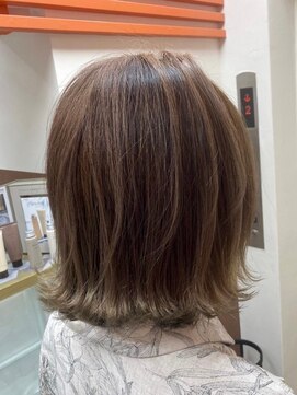 エターナルバイマティーナ(Eternal by MATINA) 【レイヤーボブ/ベージュ/外はね】20代30代40代50代