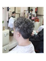 ヘアーデザインディープ hair design Deep 50才オーバーのカッコイイメンズパーマ
