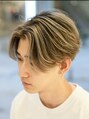 ボブ 金沢(BOB)&nbsp;おすすめスタイル【センターパート×ハイトーン】［竪町］