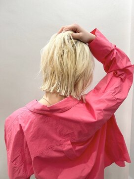 ミエルヘアーエスト 新宿店(mielhair est) ハイトーン×ボブ☆小顔カット 【新宿】