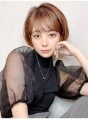 大人の抜け感を叶えるシンプルショートボブ