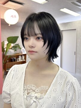 ヘルツ(Hz) ショートウルフ/顔まわり