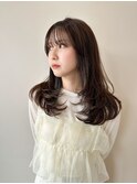 レイヤーカット×ベージュカラー