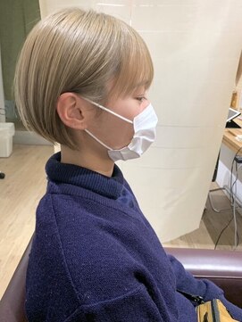 リヴゴーシュ(rive gauche) 【93.大人可愛く♪ショートカット×ブリーチ】
