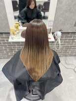 アウラ 近鉄八尾駅前店(Aura) 髪質改善で叶える艶感ナチュラルロング