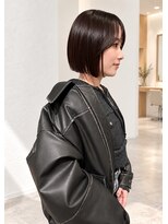 アレンジ(Arrange) 横顔もきれいに◎大人のツヤ感コンパクトボブ