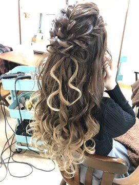 ロカット サロン(Roquat Salon) ゆるハーフアップアレンジ【ヘアアレンジ　立川南口/立川】