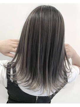 シエスタ バイ アンブルリュクス(siesta by amble luxe) バレイヤージュスタイル