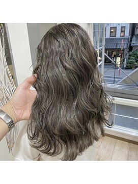 ループ(LOOP) ハイライトグレージュ