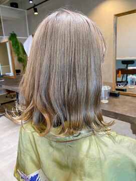 ヒース 姪浜(Heath) 【Heath】 ブリーチオンカラー ツートンカラー