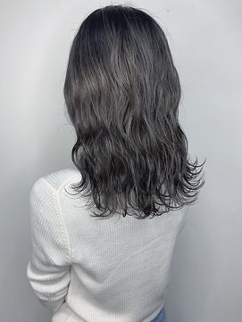 モルニ(MORNI) アッシュグレー_マロンベージュ Aラインボブ かきあげ