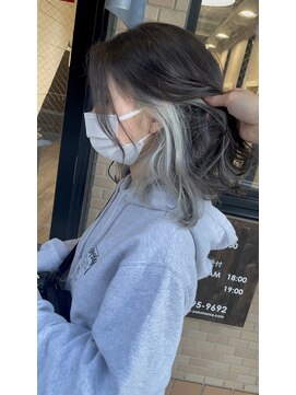 ハグ 横浜(HUG) ホワイトインナーカラー