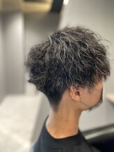 メンズパーマの種類豊富です！！