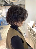 トレンド髪型ウェーブボブルフ30代40代ヘアスタイル丸顔面長