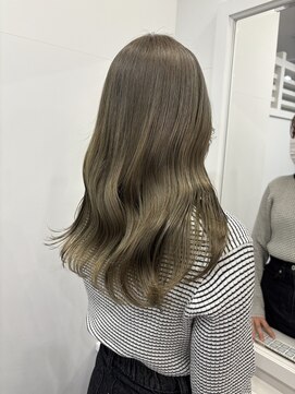 ヴィア(Via) 10代20代30代/オリーブベージュ/オリーブカラー/ブリーチ