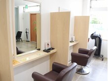 ヘアアンドインタラクション ポタラ(potala)の雰囲気（ナチュラルな店内）