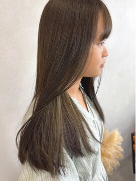 インナーカラーオリーブベージュ×グレージュ＊透明感カラー