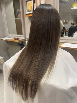 ブルー(BLUE.) 髪にドラマを。髪質改善縮毛矯正