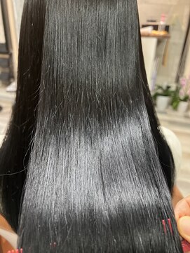 ハコ(H.A.Co) 地毛のような自然な縮毛矯正です。