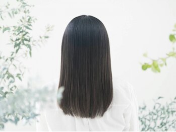 フィールプラスシェア(FEEL+share)の写真/世界初の機関認証オーガニックカラー導入店◎地球にも優しいヘアカラーで艶やかに美しさをキープ◇