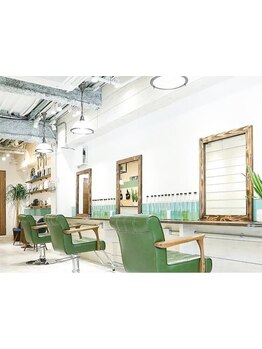 阿佐ヶ谷で“年齢を味方にする美しさ”を叶えるサロン。あなたらしい上品なスタイルを。。