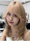 韓国風ミルクティーハッシュカットレイヤーカットブリーチ
