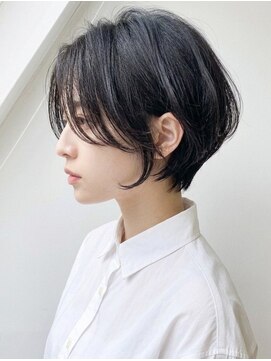 リタ 枚方(Rita) 秋カラー大人可愛いナチュラルショート×黒髪小顔カット