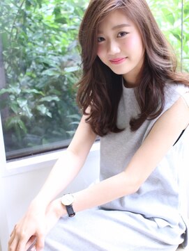 ジルバイジアン(JILL by GIEN) ☆JILLbyGIEN☆影を操る立体シューディングカラー