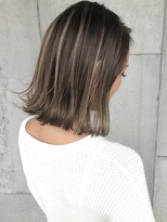 ルモア(RUMOR)&nbsp;大人世代から人気のベージュハイライトカラー！