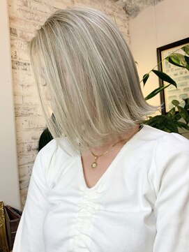 リアンバイアリュール(Lian by Allure) 《Lian by Allure》小田桐 潤 ホワイトアッシュカラー