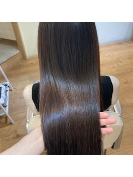 ネウィ 京橋(newi) 【uta*_girls】　tomomi　ロング×艶感×ストレート