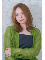 ラテ(latte)&nbsp;ラフなミディアムレイヤースタイル