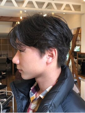 オムネス(omnes) 『デザインカット』担当 飯村 奎太