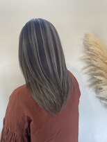 ミオレ(miauler)&nbsp;ミオレ　シャドウルーツ　バレイヤージュ　グレージュ