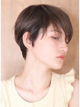 インセプション 銀座(INCEPTION) 40代50代小顔黒髪ネビージュボブルフワンレン前髪ありショート