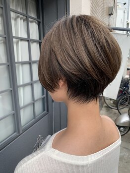 ヘアーアンドスパ アルバス(HAIR&SPA ALBAS)の写真/【今福鶴見駅徒歩3分】ハイライトで自然な立体感あるカラーに◇丁寧なカウンセリングで理想のスタイルへ＊