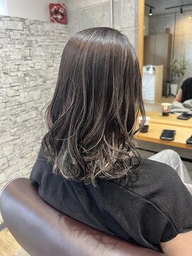 セプトヘア(sept hair) ミディアム　バレイヤージュ