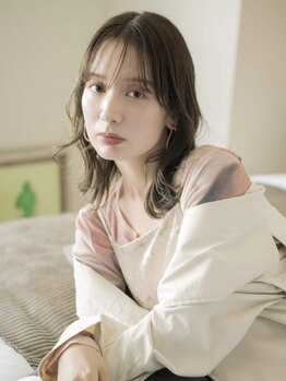 キャラハーフ 池袋東口店(KYARA HALF)の写真/顔まわりレイヤーで小顔見せ/ミディアムで差をつけたいならココ!髪質別トリートメントで理想の美髪ミディに