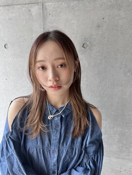 アピッシュ アオヤマ(apish AOYAMA) ナチュラルストレートのロング