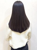 セルカ 新宿(CERCA)&nbsp;レイヤーカットのバックスタイル【CERCA新宿】