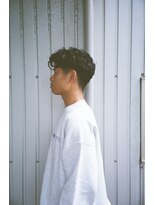 ヘアーコンセプト アイアイオ(HAIR CONCEPT iio)&nbsp;メンズセンターパートパーマ