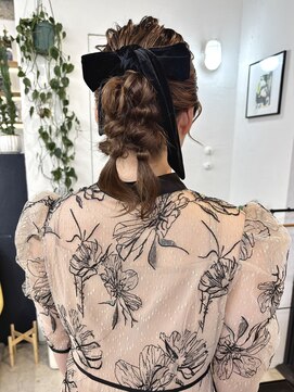 【天神.大名.今泉】ミディアムヘアでできるツインポニーアレンジ